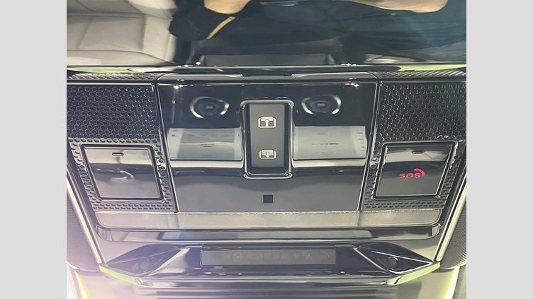 2023 認定中古車 Land Rover Range Rover Sport サントリーニブラック 3.0リッター6気筒300PSターボチャージドディーゼルMHEV（オートマチック） DYNAMIC SE