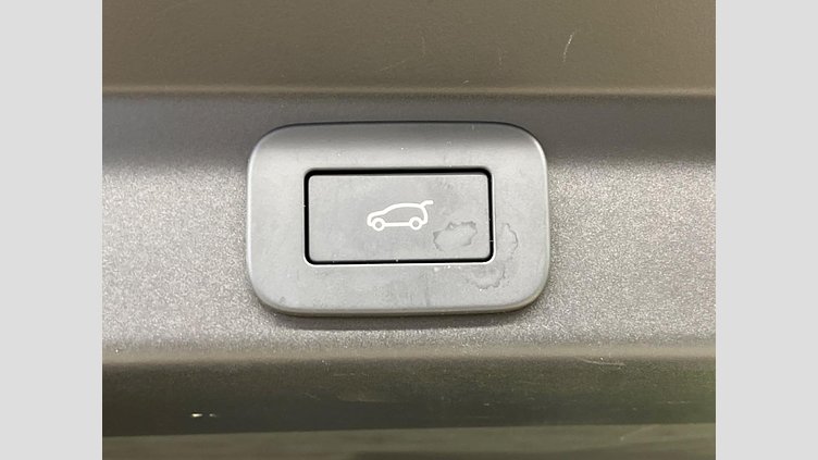 2023 認定中古車 Land Rover Range Rover Sport サントリーニブラック 3.0リッター6気筒300PSターボチャージドディーゼルMHEV（オートマチック） DYNAMIC SE
