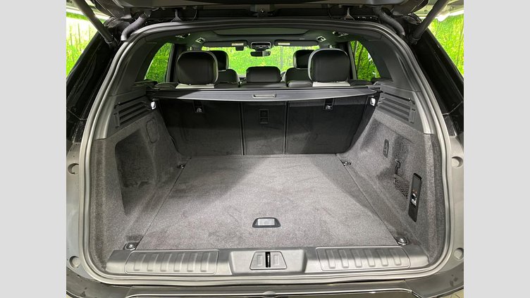 2023 認定中古車 Land Rover Range Rover Sport サントリーニブラック 3.0リッター6気筒300PSターボチャージドディーゼルMHEV（オートマチック） DYNAMIC SE