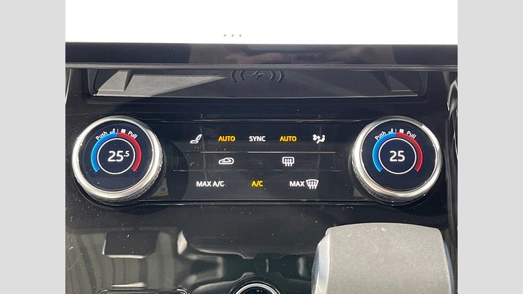 2023 認定中古車 Land Rover Range Rover Sport サントリーニブラック 3.0リッター6気筒300PSターボチャージドディーゼルMHEV（オートマチック） DYNAMIC SE