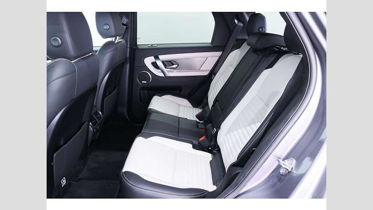 2024 認定中古車 Land Rover Discovery Sport アイガーグレイ P300eプラグインハイブリッド（ガソリン） 標準ホイール DYNAMIC HSE
