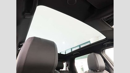 Discovery Sport 9