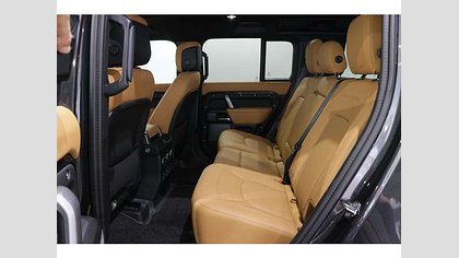 Defender 110 4