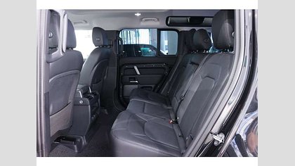 Defender 110 4