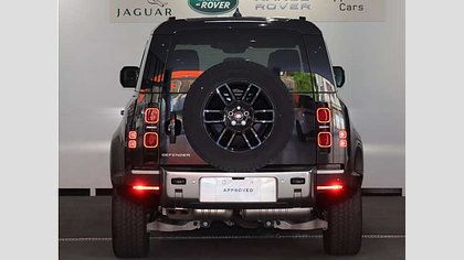 Defender 110 6