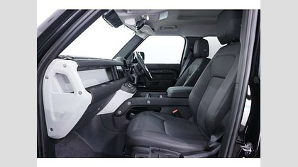 Defender 110 2