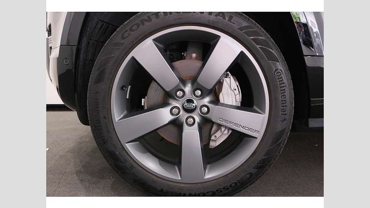 2024 認定中古車 Land Rover Defender 130 カルパチアングレイ D300 AWD（AT） OUTBOUND