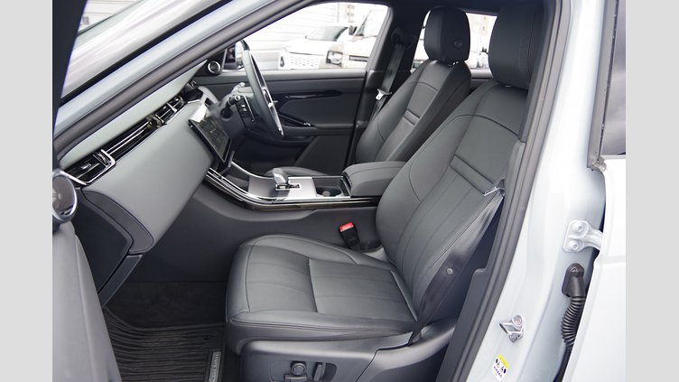 2025 認定中古車 Land Rover Range Rover Evoque アロイオスグレイ D200マイルドハイブリッド（ディーゼル） SWB DYNAMIC SE