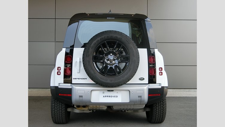2023 認定中古車 Land Rover Defender 110 フジホワイト D300 AWD（AT） S