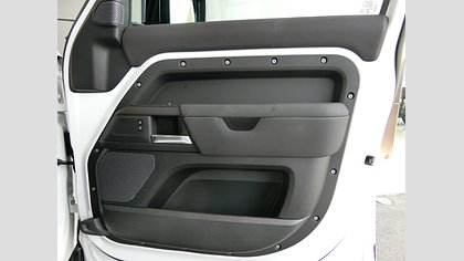 Defender 110 24