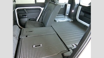 Defender 110 28