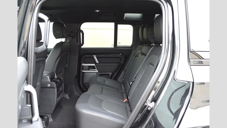2024 認定中古車 Land Rover Defender 110 サントリーニブラック D300 AWD（AT） X-DYNAMIC SE