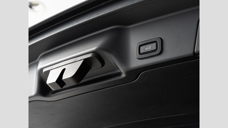 2019 認定中古車 Land Rover Range Rover Evoque ユーロンホワイト P250 FIRST EDITION　P250