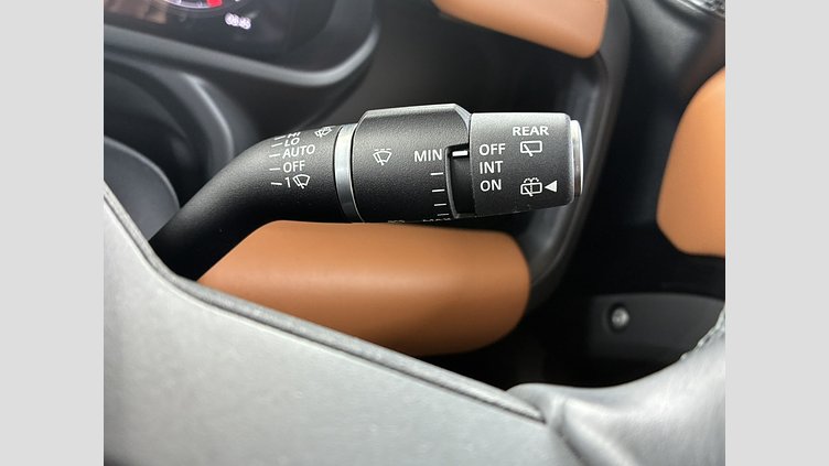 2022 認定中古車 Land Rover Defender 110 サントリーニブラック D300 AWD（AT） X