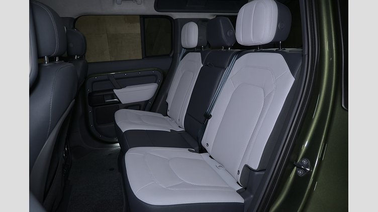 2025 認定中古車 Land Rover Defender 110 Woolstone Green 2.0L AJ200P Hi PHEV X-Dynamic HSE