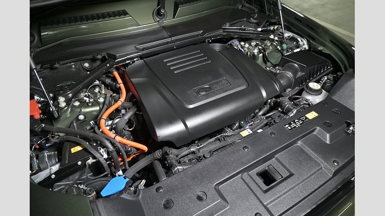 2025 認定中古車 Land Rover Defender 110 Woolstone Green 2.0L AJ200P Hi PHEV X-Dynamic HSE