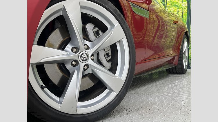2023 認定中古車 Jaguar F-Type フィレンツェレッド P300 オートマチック 後輪駆動 F-TYPEクーペ R-DYNAMIC