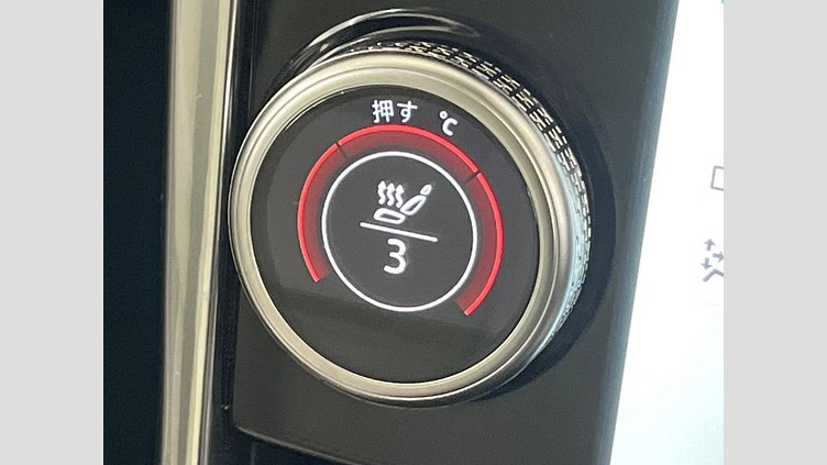 2019 認定中古車 Jaguar XE ユーロンホワイト D180 AWD AUTOMATIC 4 door Saloon SE