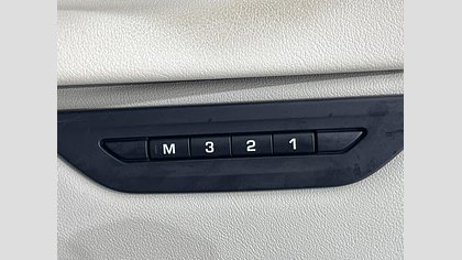 XE 27