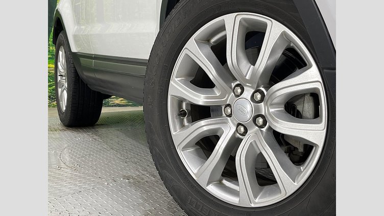 2018 認定中古車 Land Rover Range Rover Evoque Fuji White 2.0 litre i4D Diesel フリースタイル