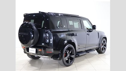Defender 110 17