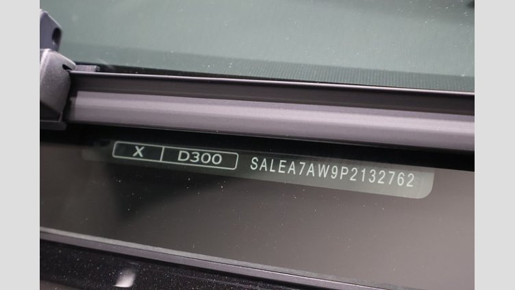 2022 認定中古車 Land Rover Defender 110 サントリーニブラック D300 AWD（AT） X