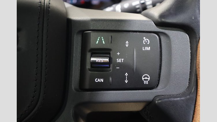 2022 認定中古車 Land Rover Defender 110 サントリーニブラック D300 AWD（AT） X