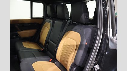 Defender 110 4