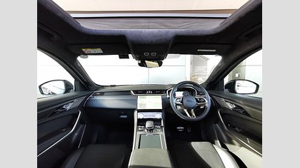 F-Pace 3