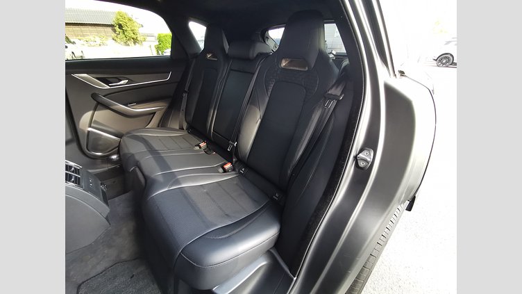 2022 認定中古車 Jaguar F-Pace SVO Premium Palette Yellow V8 SVR