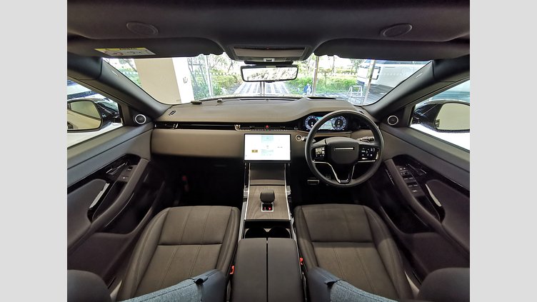 2024 認定中古車 Land Rover Range Rover Evoque ソウルパールシルバー P300eプラグインハイブリッド（ガソリン） スタンダードホイールベース DYNAMIC HSE