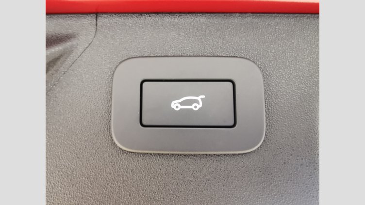 2024 認定中古車 Land Rover Discovery Sport フィレンツェレッド プラグインハイブリッド（ガソリン） 標準ホイール Dynamic HSE