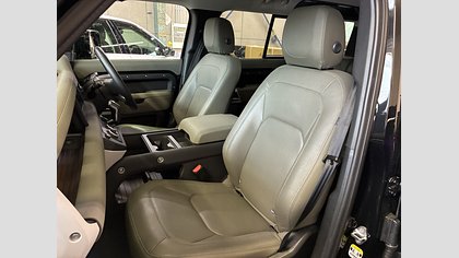 Defender 110 13
