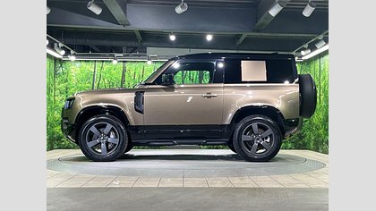 Defender 90 4