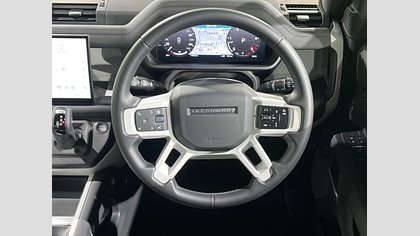 Defender 90 31