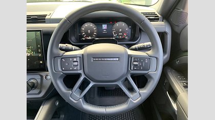 Defender 90 17
