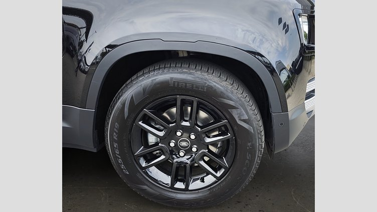 2025 Approved Land Rover Defender 110 Santorini Black 3.0 litre i6D​ AWD Auto S 110