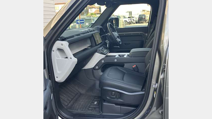 Defender 110 2