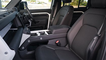 Defender 110 21