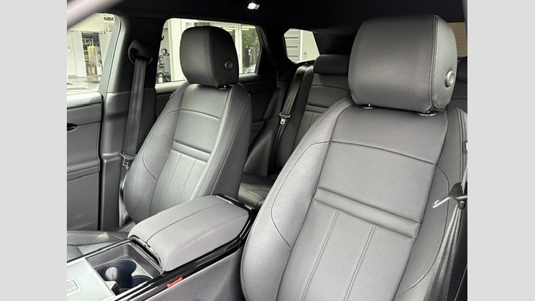 2025 認定中古車 Land Rover Range Rover Evoque サントリーニブラック D200マイルドハイブリッド（ディーゼル） SWB S