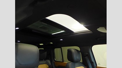 Defender 110 16