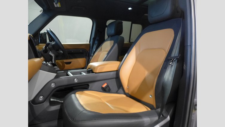 2023 認定中古車 Land Rover Defender 110 アイガーグレイ D300 AWD（AT） X-DYNAMIC HSE D300