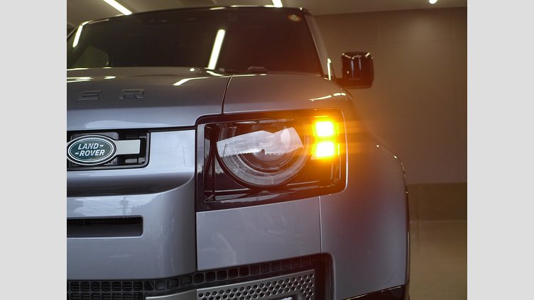 2023 認定中古車 Land Rover Defender 110 アイガーグレイ D300 AWD（AT） X-DYNAMIC HSE D300