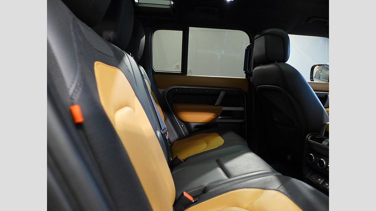 2023 認定中古車 Land Rover Defender 110 アイガーグレイ D300 AWD（AT） X-DYNAMIC HSE D300