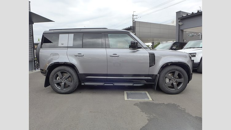 2023 認定中古車 Land Rover Defender 110 アイガーグレイ D300 AWD（AT） X-DYNAMIC HSE D300