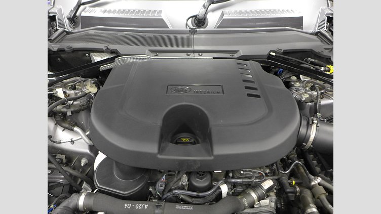 2023 認定中古車 Land Rover Defender 110 アイガーグレイ D300 AWD（AT） X-DYNAMIC HSE D300