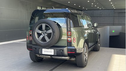 Defender 110 1