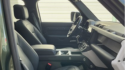 Defender 110 7