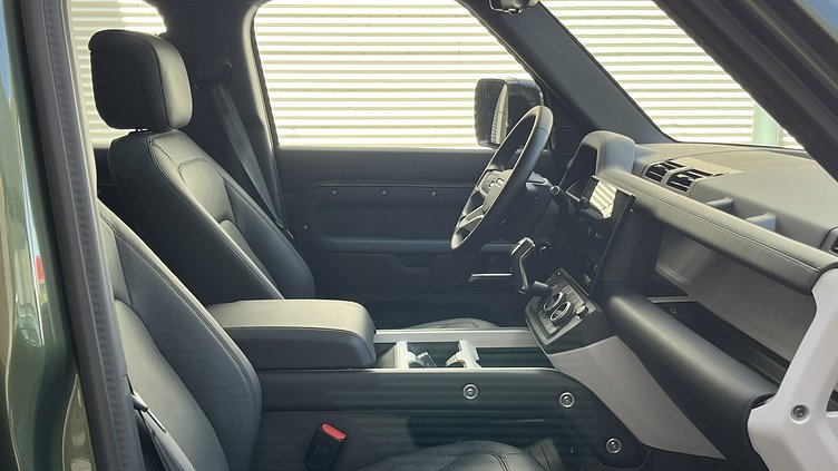 2025 認證中古車 Land Rover Defender 110 (1LQ) Woolstone Green 伍爾斯通綠 D350  輕油電混合 X-Dynamic HSE