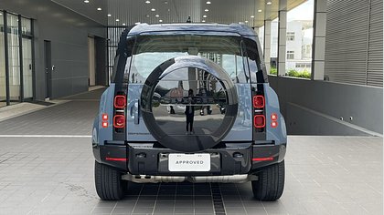 Defender 110 3